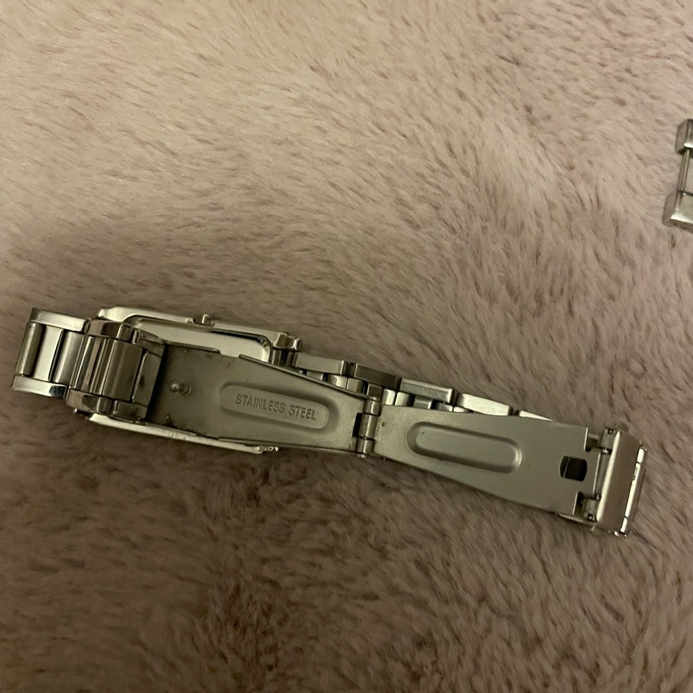 Tommy Hilfiger Watch - Picture 5 of 9